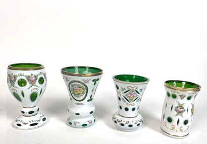 BOHÊME
Suite of three vases and a cup on...