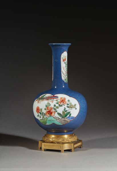 SAMSON
Vase in the taste of China with enamels...