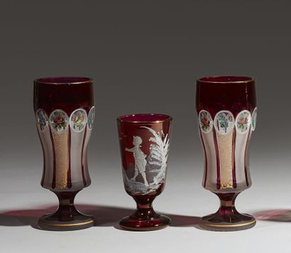 BOHËME
A pair of translucent and red glass...