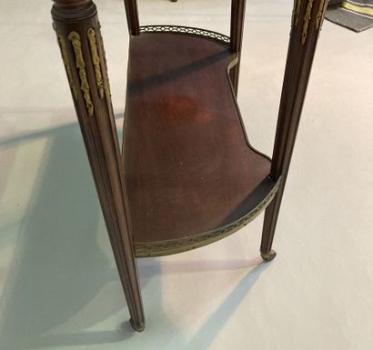 Mahogany console table of half-moon shape,...