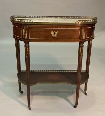 Mahogany console table of half-moon shape,...