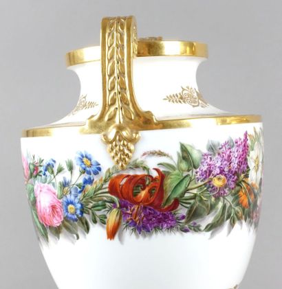 SÈVRES 
Pair of Clodion vases 3rd size of...