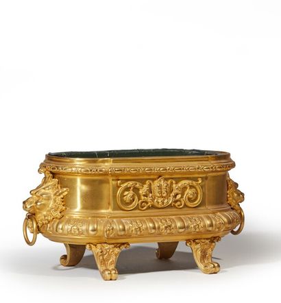 In the taste of BARBEDIENNE
Oval planter...