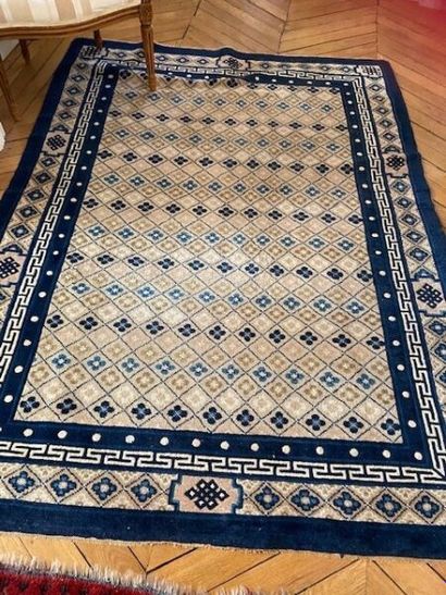 Chinese carpet (warp, weft and wool pile),...