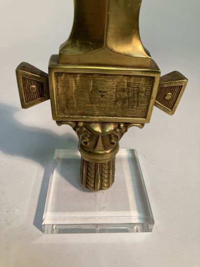 Flag point. 
In chased gilt bronze, with...
