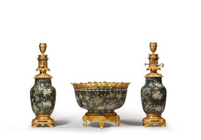 In the taste of BARBEDIENNE
Cloisonné and...