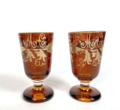 BOHÊME
Pair of orange glass cups on pedestal...