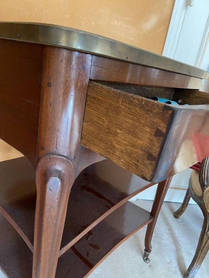 Table rafraichissoir in solid mahogany, the...