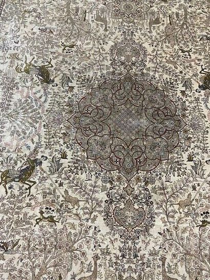 Silk Hereké carpet (warp, weft and silk pile),...