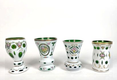 BOHÊME
Suite of three vases and a cup on...