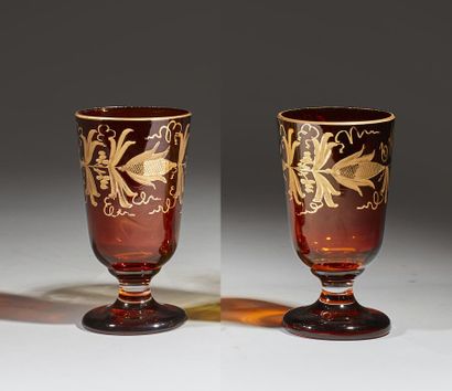 BOHÊME
Pair of orange glass cups on pedestal...