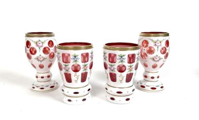 BOHÊME
A pair of vases and a pair of bowls...