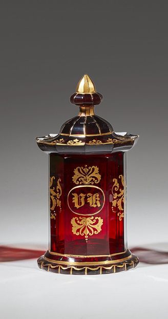 BOHÊME
Covered pot in the shape of pagoda...