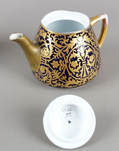 RUSSIA
Part of a porcelain tea service composed...