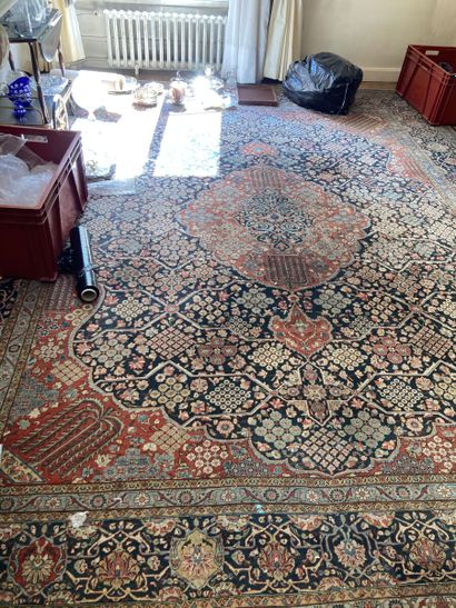 Dchaouchagan carpet (cotton warp and weft,...