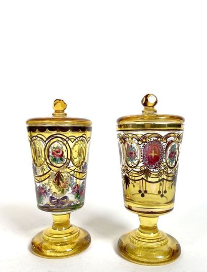 BOHÊME
Pair of covered bowls on pedestal...