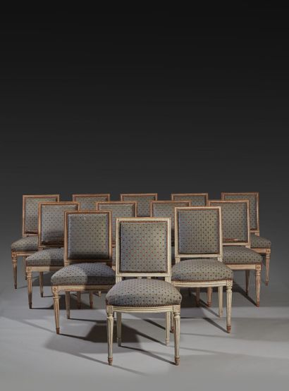 Suite of ten dining room chairs in molded...