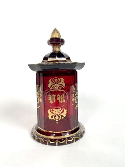 BOHÊME
Covered pot in the shape of pagoda...
