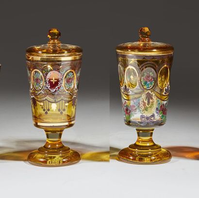 BOHÊME
Pair of covered bowls on pedestal...