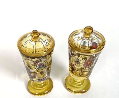 BOHÊME
Pair of covered bowls on pedestal...