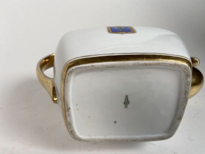 RUSSIA
Porcelain tea service of the Cottage...
