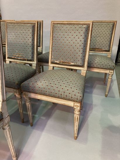 Suite of ten dining room chairs in molded...