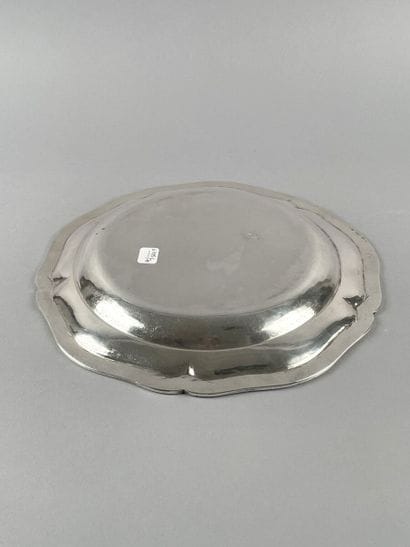 Soupière couverte de forme ronde en argent...