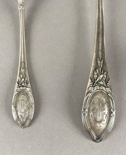 Ménagère en argent 950 millièmes à décor...