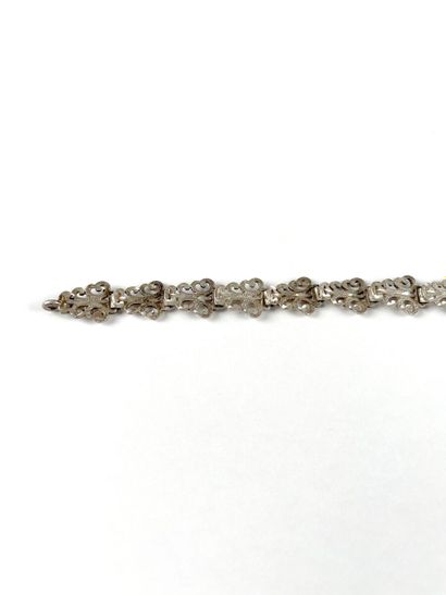Panier ajouré en argent 800 millièmes à décor...