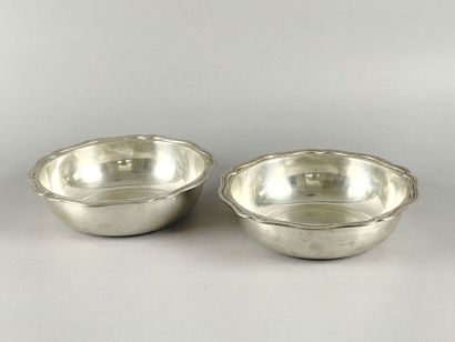 Paire de jattes rondes en argent uni 800...