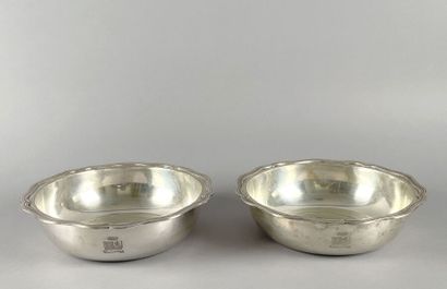 Paire de jattes rondes en argent uni 800...