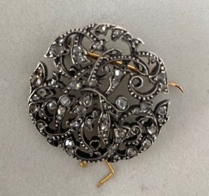 Broche de forme ronde en argent 925 millièmes...