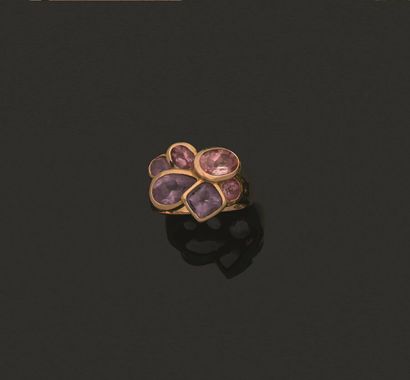 CRISO 
Bague en or rose 750 millièmes, le...