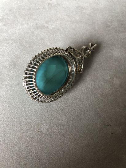 Pendentif en platine 850 millièmes, orné...