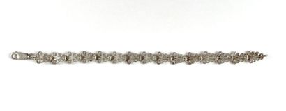 Panier ajouré en argent 800 millièmes à décor...