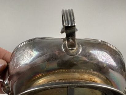 Saucière ovale en argent uni à anses et doubles...