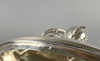 Soupière couverte de forme ronde en argent...