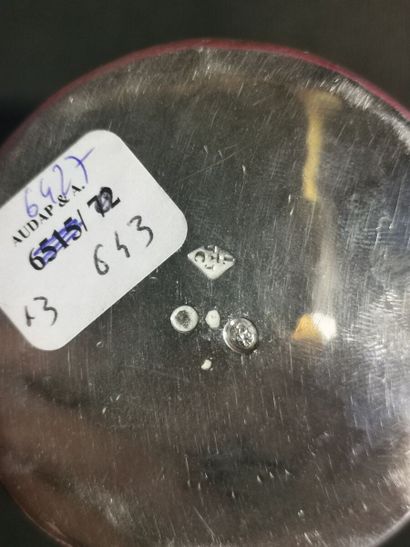 Trois gobelets de forme tronconique en argent...