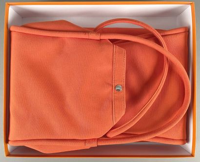 HERMÈS Paris
Sac en coton orange, double...