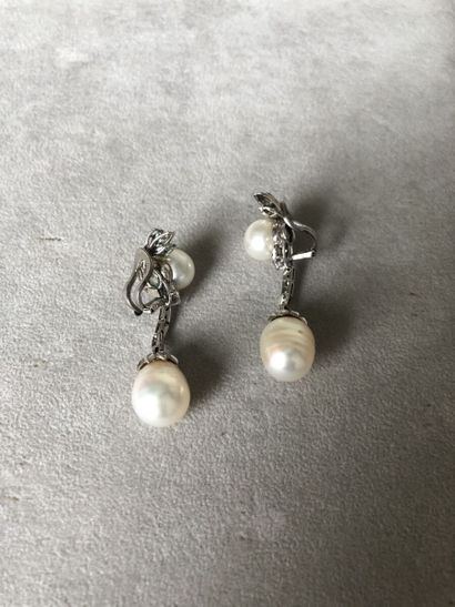 Paire de pendants d'oreilles en argent 800...
