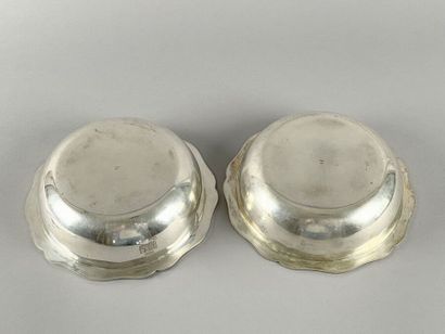 Paire de jattes rondes en argent uni 800...