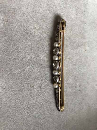 Broche barrette en or 750 millièmes de deux...