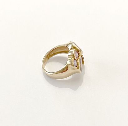 CRISO 
Bague en or rose 750 millièmes, le...