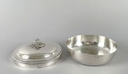 Boîte ronde couverte en argent uni 950 millièmes,...