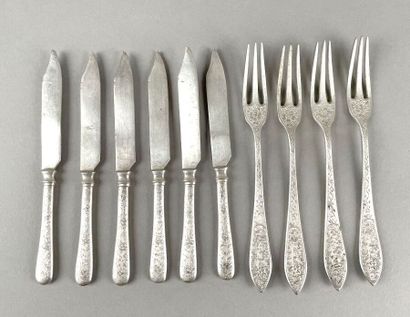 Panier ajouré en argent 800 millièmes à décor...