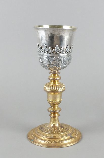 Calice en argent, le pied en métal doré,...