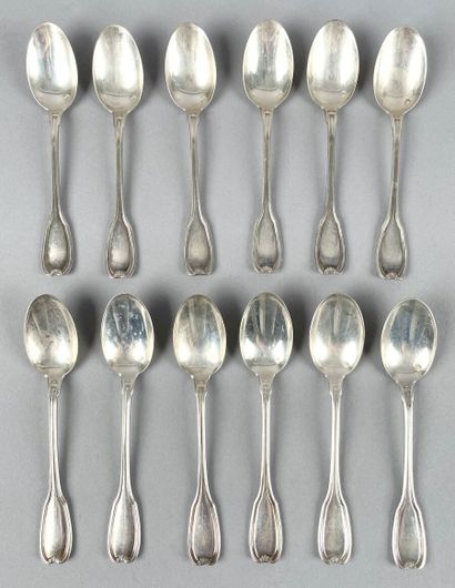 Douze cuillers à moka en argent 950 millièmes...