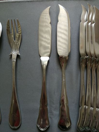 Trois couverts à poisson en argent 800 millièmes...