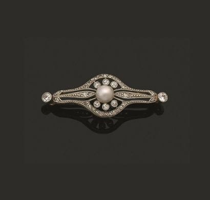 Broche en or jaune 750 millièmes et platine...