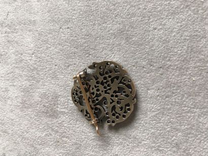 Broche de forme ronde en argent 925 millièmes...